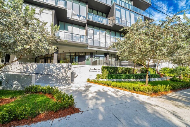 Photo - 3156 SW 27th Ave Unidad 501