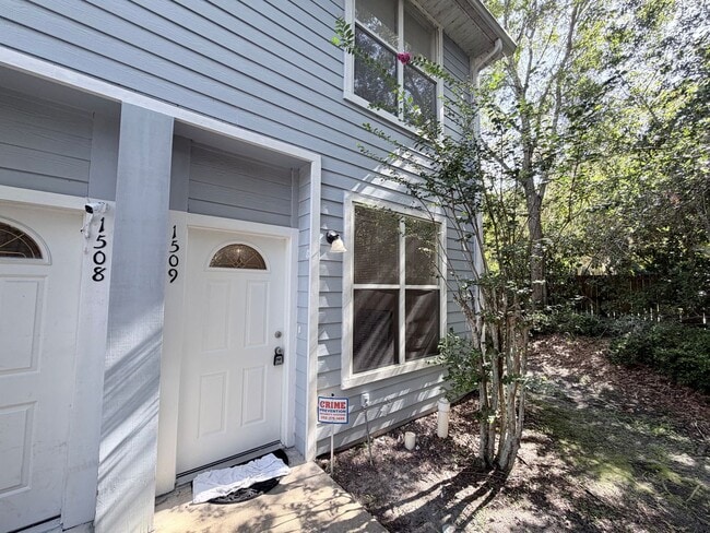 Photo - 3880 SW 20th Ave