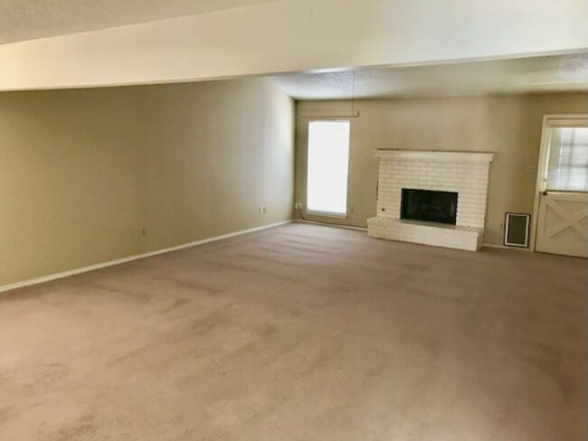 Photo - Garden home excellent condition