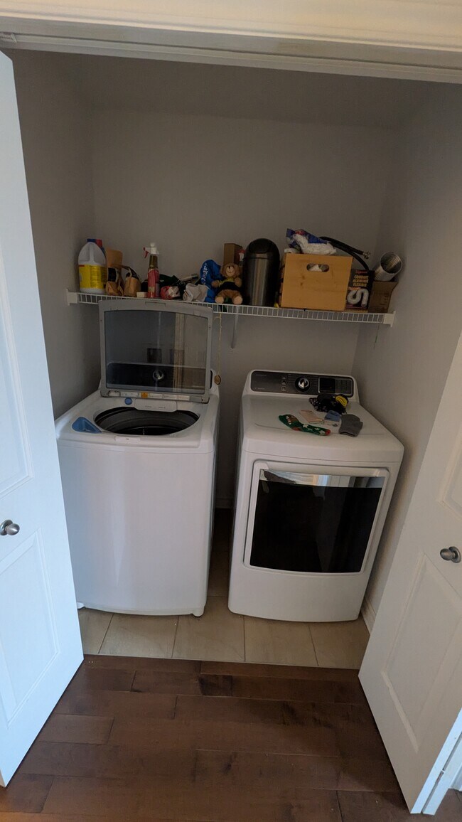 Photo - Spacious 3-Bedroom Townhouse for Rent – Plateau, Gatineau