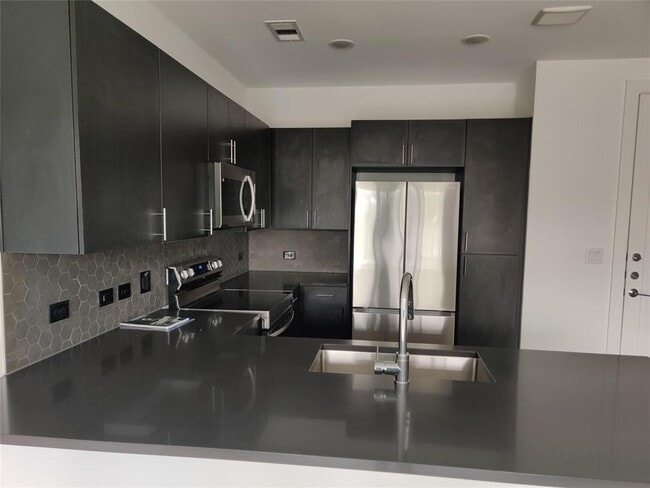 4801 Springdale Rd Unit 1102