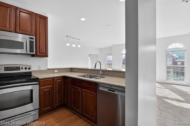 Photo - 3255 Camden Dr