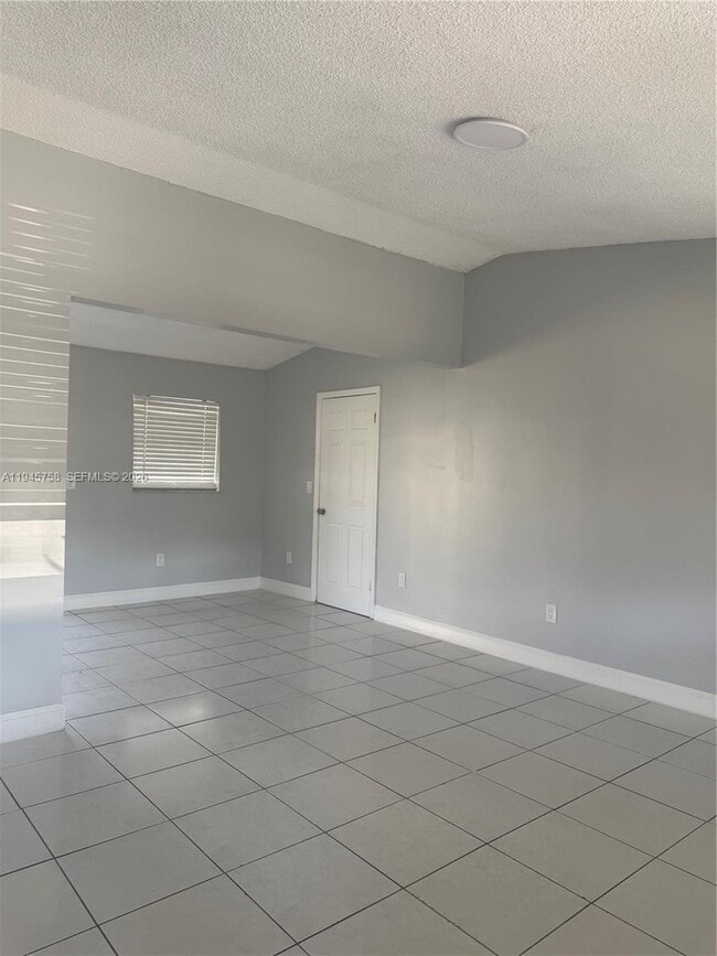 Photo - 14285 SW 287th St