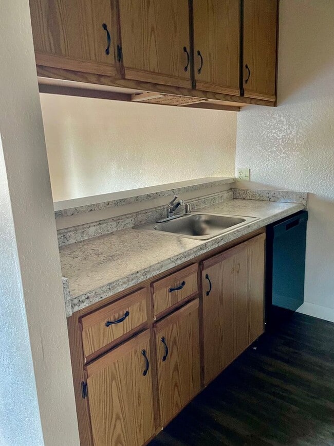 Photo - Spacious Unit 206