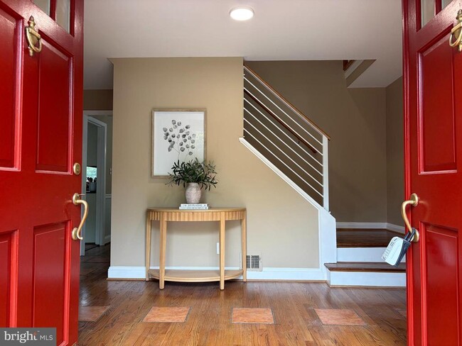 Photo - 1335 MacBeth St