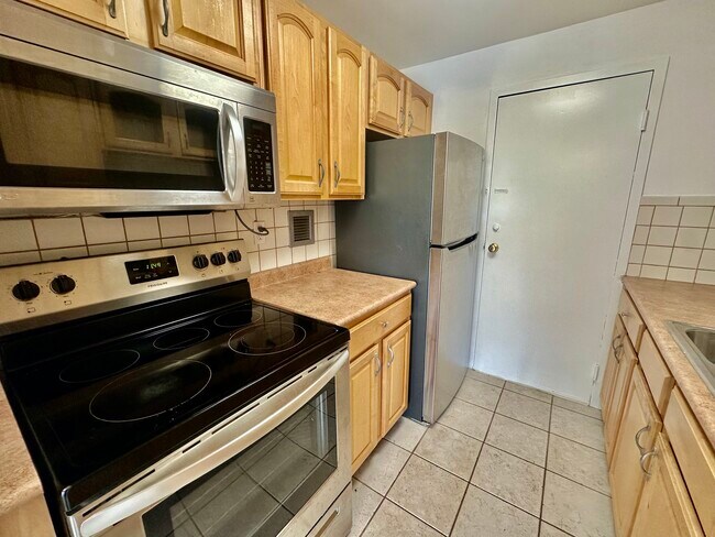 Photo - 900 NE 18th Ave Unit 207