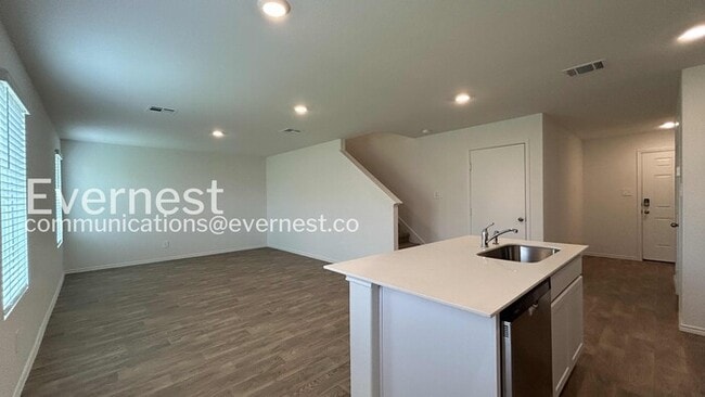Photo - 16043 Mahogany Wy