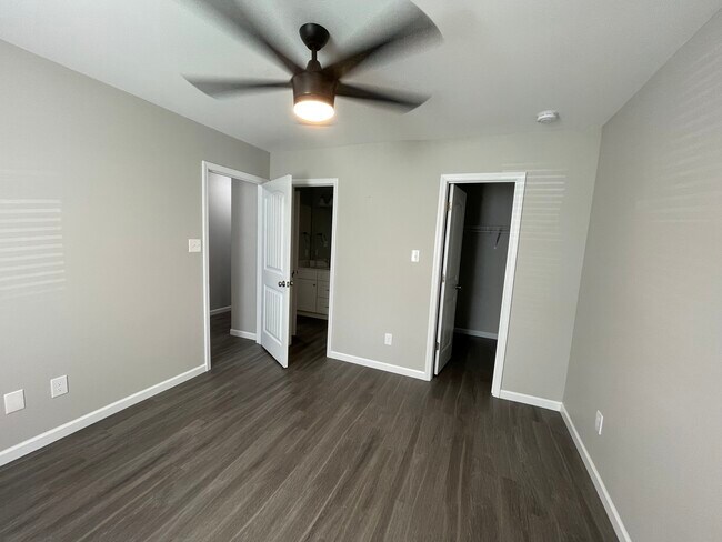 Photo - 5918 Knox Hill Way Unit Knox Hill