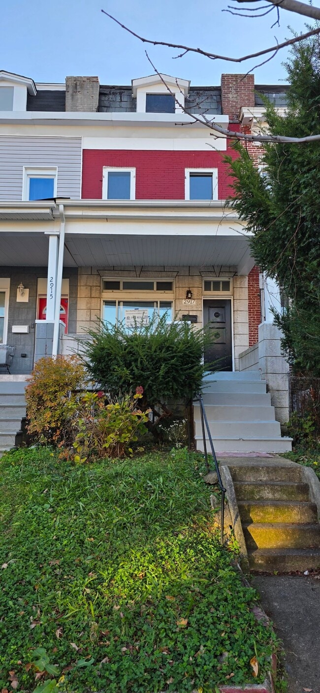 Photo - 2917 Winchester St