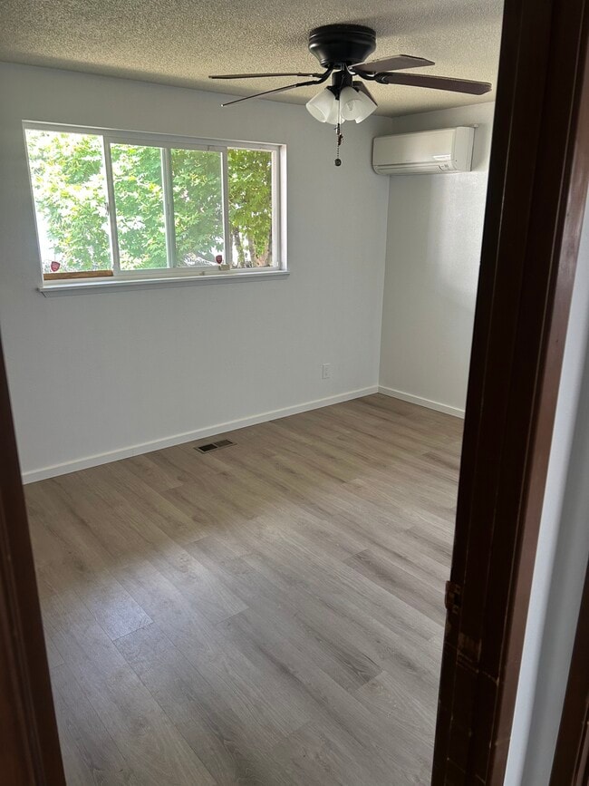 Photo - 6611 52nd Ave W