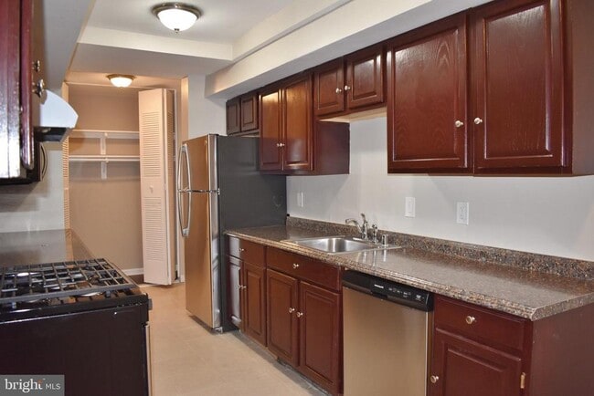 Photo - 10246 Prince Pl Unit 22-T4