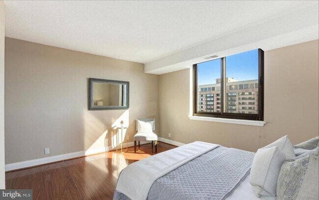 Photo - 5505 Seminary Rd Unit 2413N