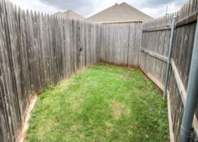 Photo - Available June 2026! 3 bed 3 bath 2 car garage