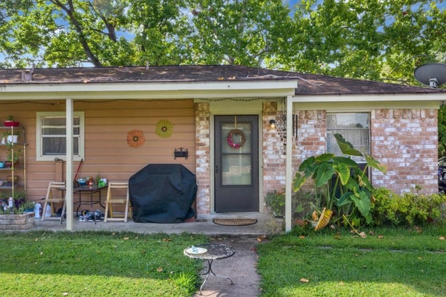 Building Photo - 4539 Dakota St Unit #4