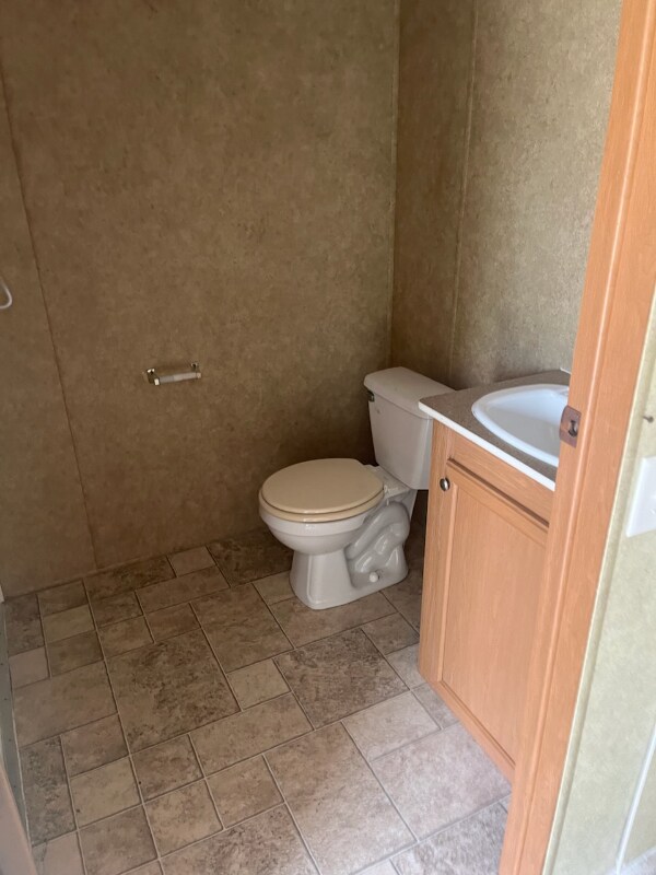 Photo - 205 Dennis Ln