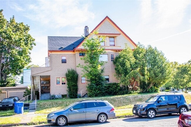 Photo - 1319 N 4th St Unidad #1