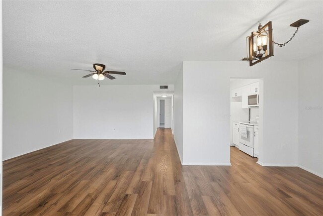 Photo - 350 79th Ave N Unit 122