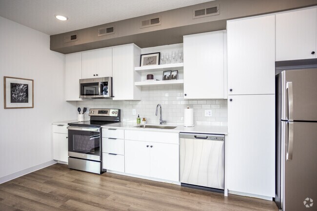 1BR, 1BA - A3 Model/741 SF - Reserve At Jordan Creek