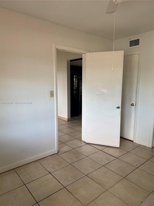 Photo - 2620 SW 53rd Ave