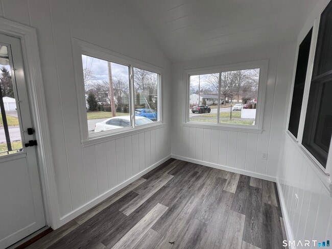 Photo - 65 Roseville St