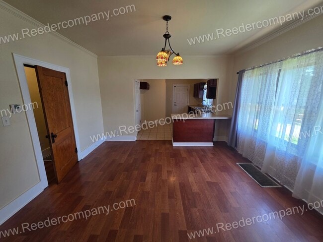 Photo - Spacious 2 bedroom house Second Month's rent free for First Responders