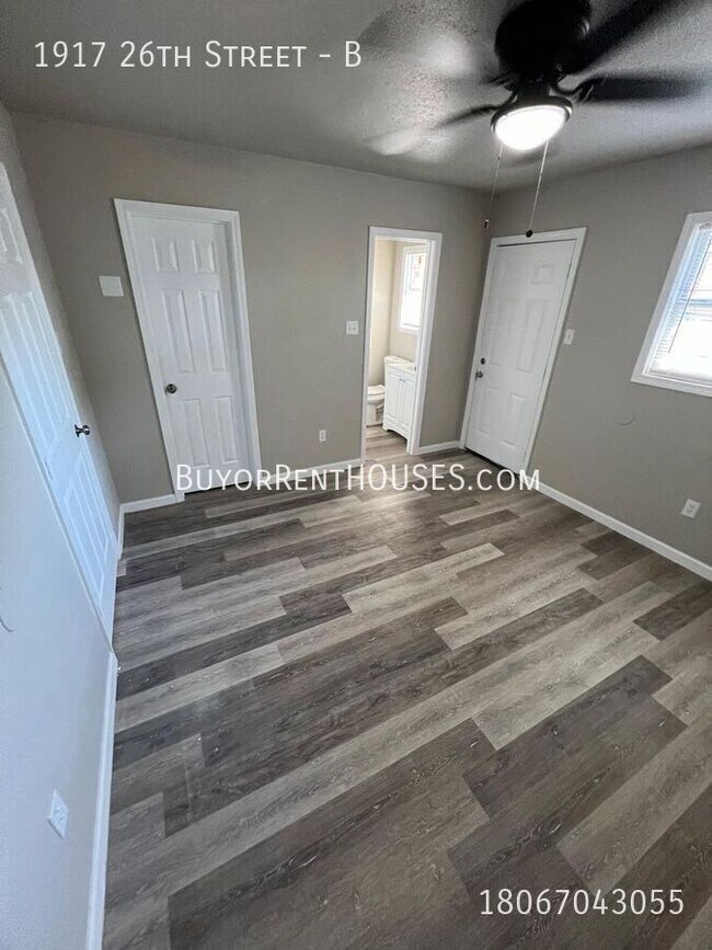 Photo - $499 Move-In Special (+ admin fee) + $0 De... Unidad B
