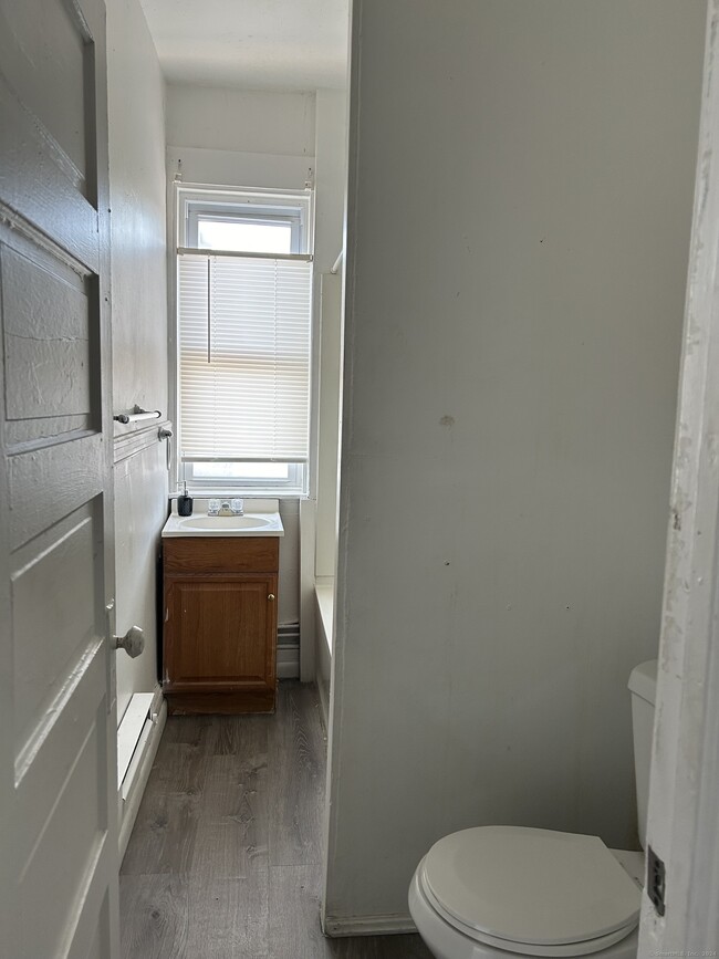 Photo - 20 Beatty St Unit 3W