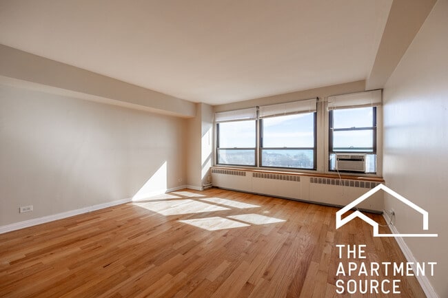 Photo - 4180 N Marine Dr Unit 1206