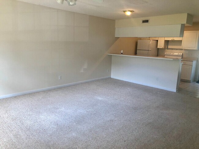 Photo - 2 BR 2.5 bath townhouse close to Troy University