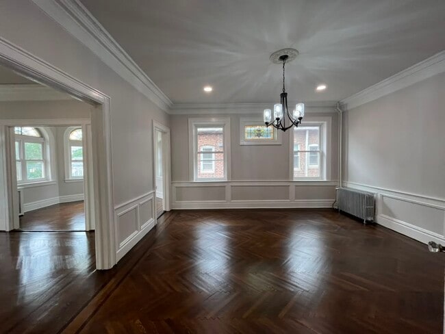 Building Photo - 729 Avenue A Unit 5