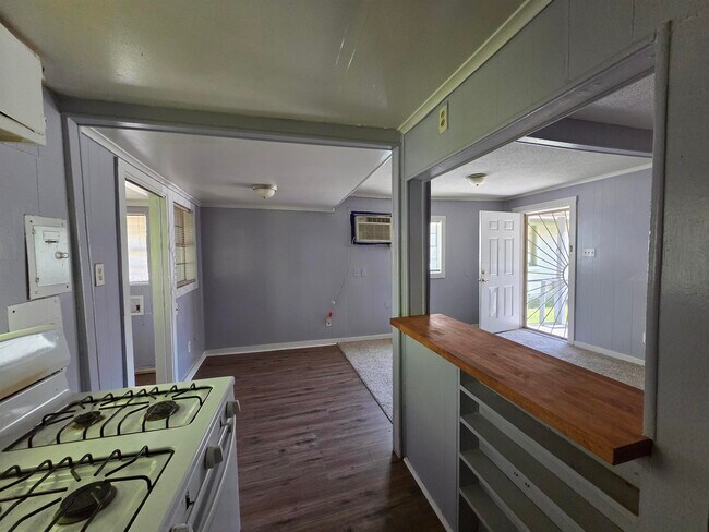 Photo - 1320 Faxon Ave