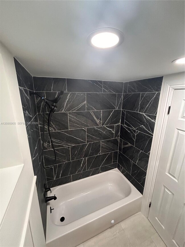 350 75th St Unit 109