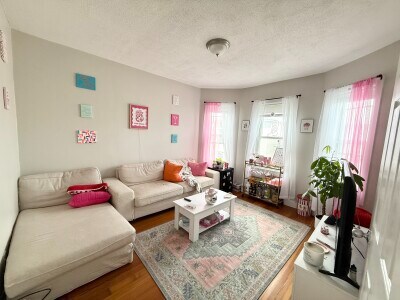 Photo - 17 Sachem St