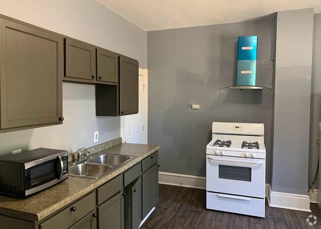 Building Photo - 289 Charles Ave Rental