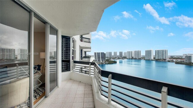 Photo - 3600 Mystic Pointe Dr Condo Unit 1803