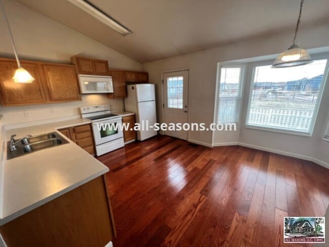 Photo - Charming rancher with a finished basement ...