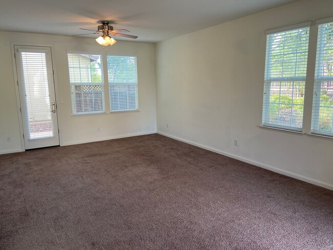 Photo - 4 Bedroom, 2.5 Bath - Located in Hideaway Treehouse Community