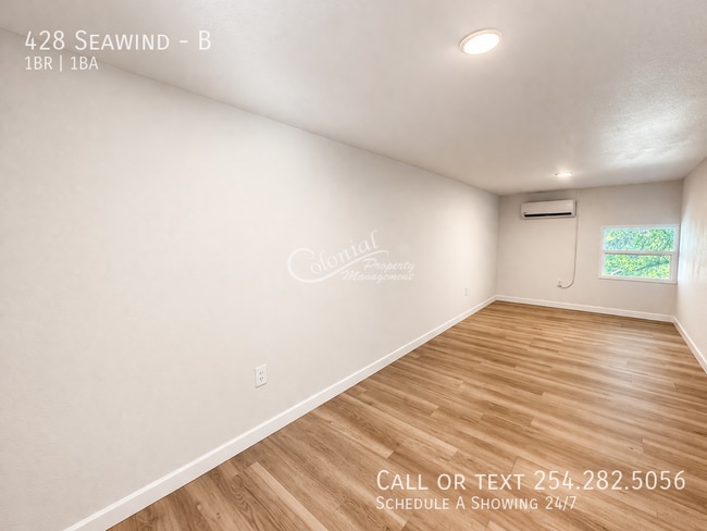 Photo - 428 Seawind-B