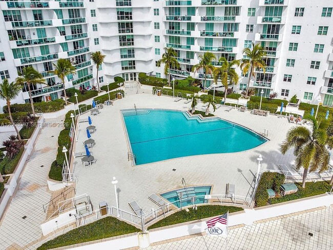 Photo - 7900 Harbor Island Dr Unidad 1408