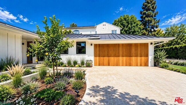 Photo - 9342 Airdrome St