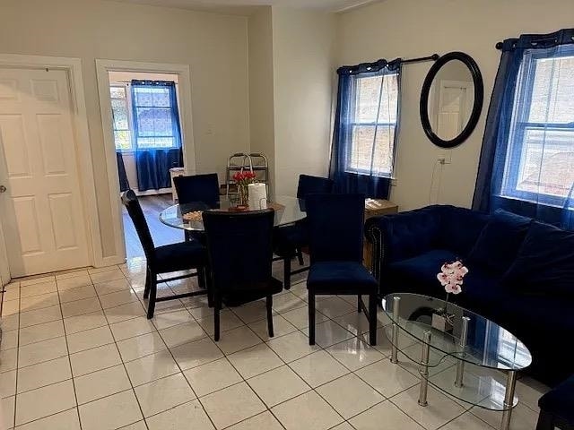 Building Photo - 44 W 54th St Unit 2F