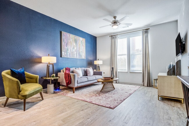 Photo - IMT Edgewater