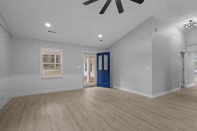 Photo - 2730 Cultra Rd