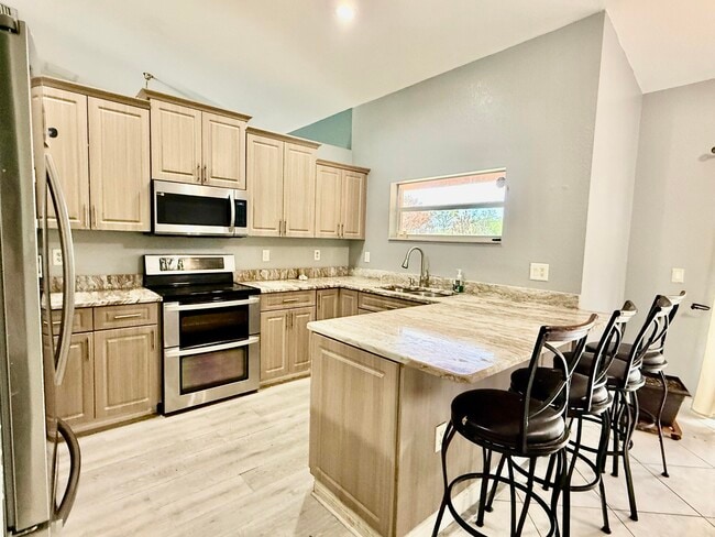 Photo - 6752 NW Argus St