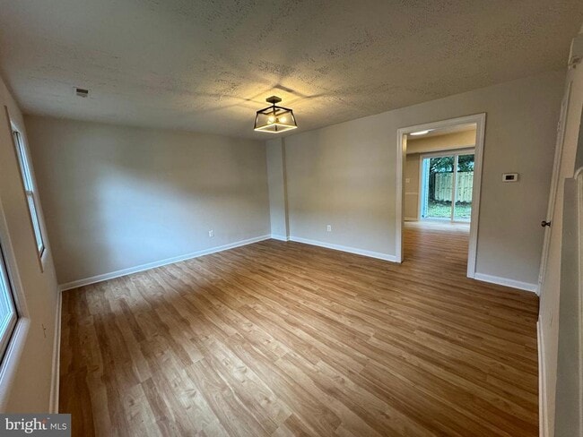 Photo - 5140 Redbud Rd