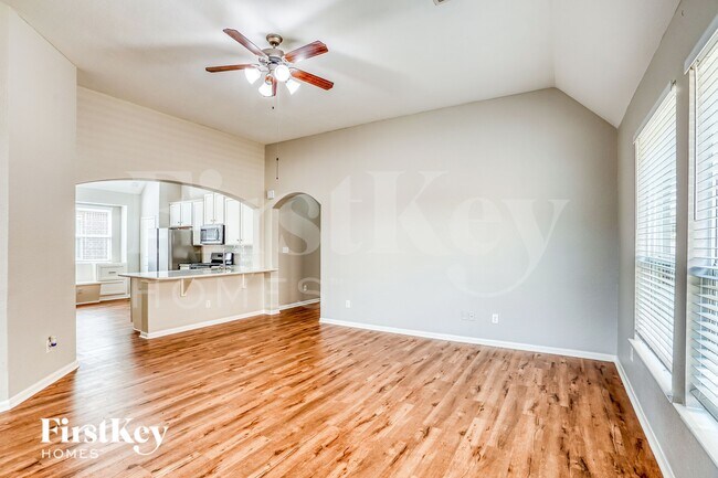 Photo - 4810 Bay Vista Dr