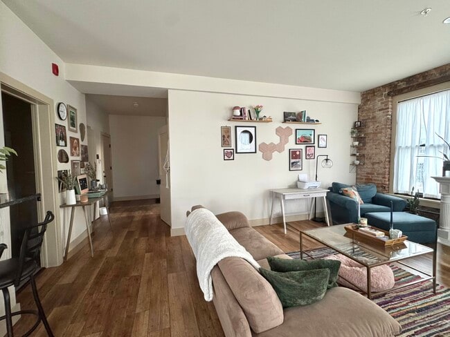 Photo - 703 N Salina St Unit Apartment 1
