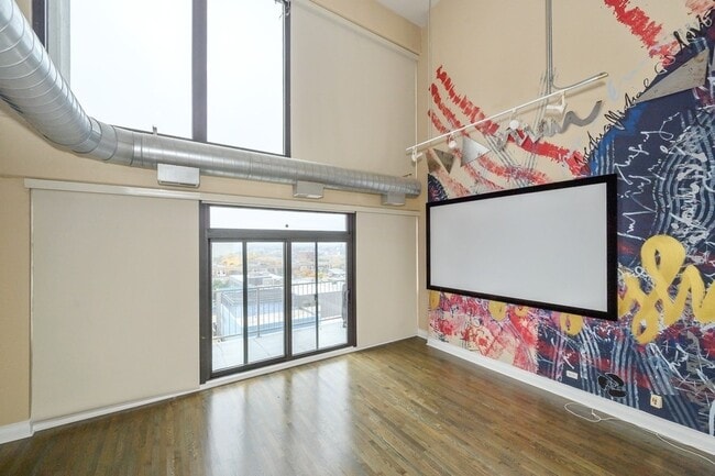 Photo - 1530 S State St Unit 1021