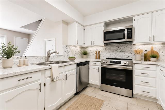 Photo - 3022 Forest Ln Unit 211