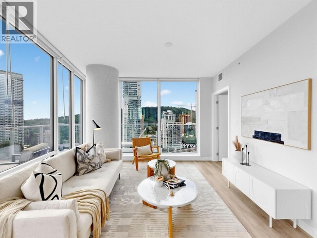 567 Emerson St Unit 19XX